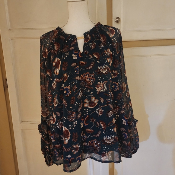 Kayleigh Brynlee Hardware Blouse NWT - Picture 4 of 14